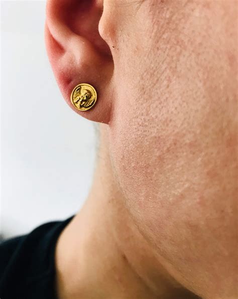 stylish earrings for guys